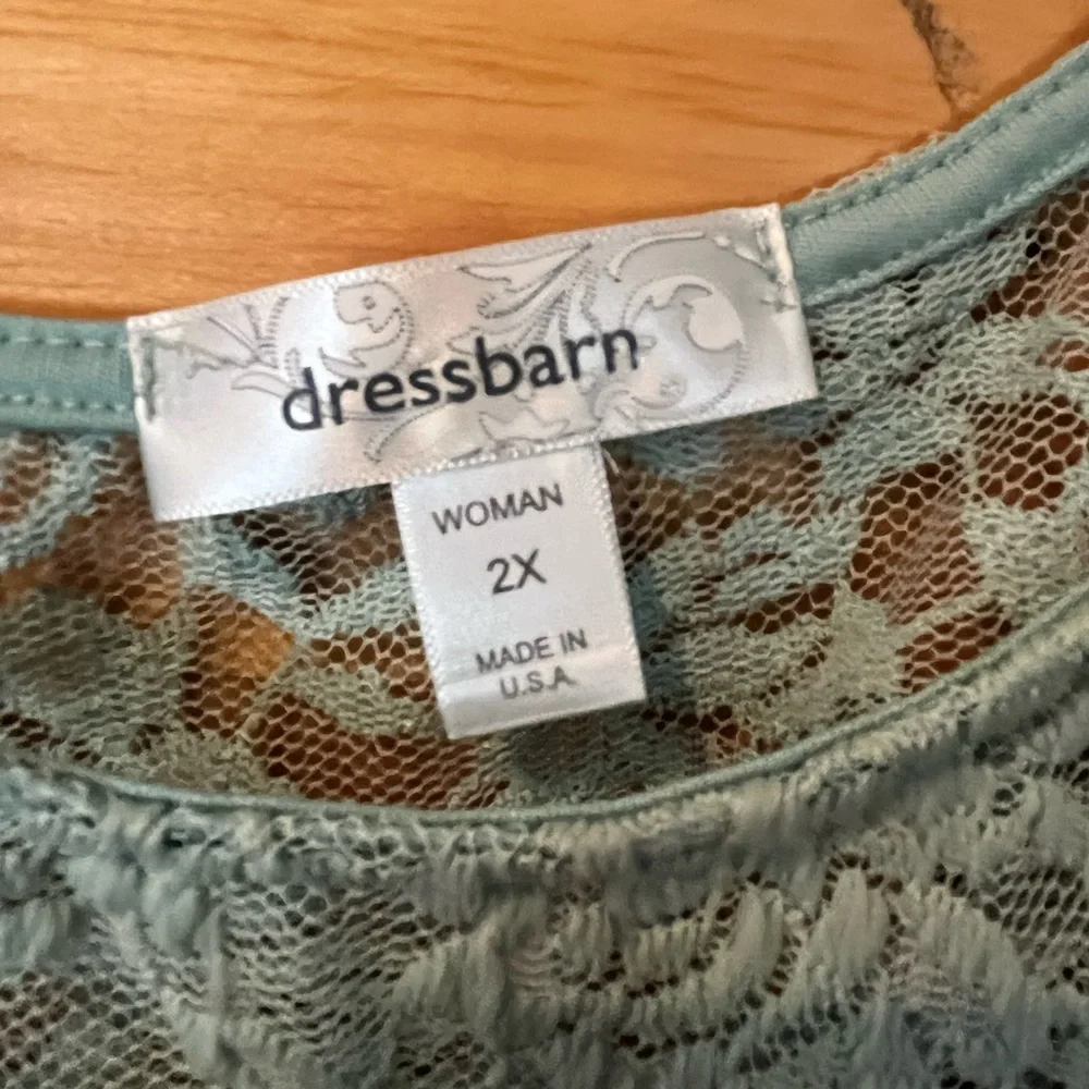 Dressbarn plus sz mint green lace overlay top